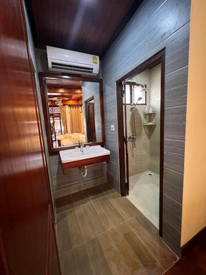 Chaluenxay Boutique Hotel Луангпхабанг Экстерьер фото